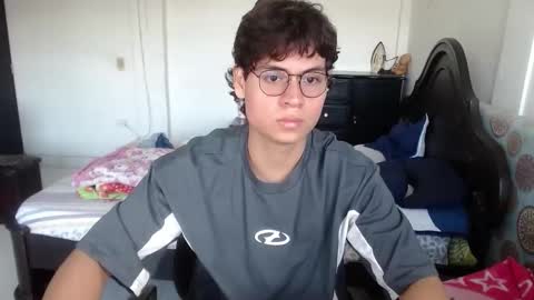 Snapshot of kafer_1022 chatting on 12.03.25 kafer online show from 12.03.25