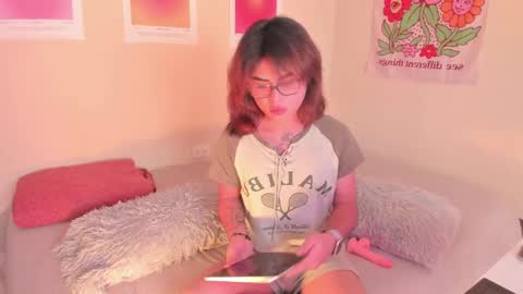 Kai Novoa online show from 10.15.25