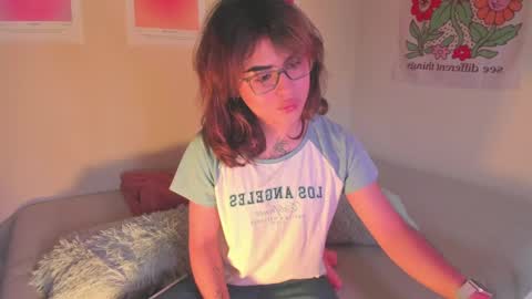 Kai Novoa online show from 10.16.25