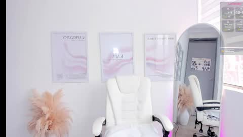 Snapshot of kaia_cam chatting on 03.09.25    online show from 03.09.25