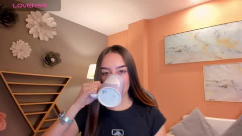 Kaia Ferreira online show from 01.27.25