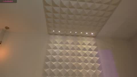 Kaia Ferreira online show from 10.05.25