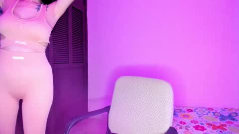 Snapshot of kaiahmont chatting on 11.11.25 kaiahmont online show from 11.11.25