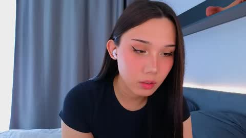 Kaia Monday Thursday FridaySaturdaySunday online show from 06.04.26