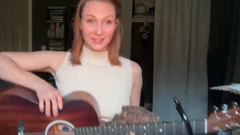 Snapshot of kaileeshy chatting on 06.17.26 Kailee Smile online show from 06.17.26