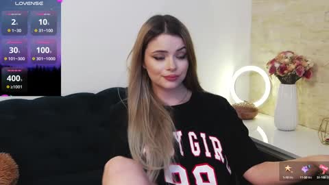 Snapshot of kailyn_moen01 chatting on 12.11.24 Kailyn online show from 12.11.24