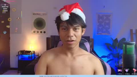Snapshot of kain_moretti chatting on 12.18.25 KAIN online show from 12.18.25