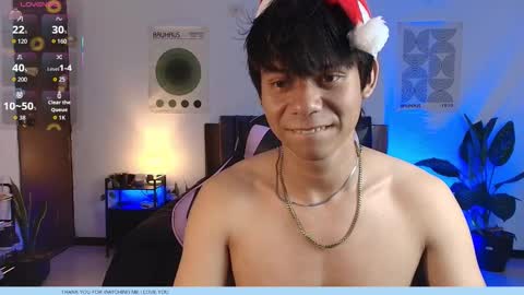 Snapshot of kain_moretti chatting on 12.20.25 KAIN online show from 12.20.25