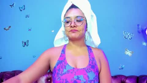 kaira_mosse_ online show from 05.10.26