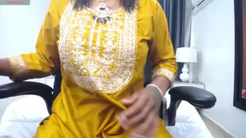 Snapshot of kairadayaamaii chatting on 04.21.26 Kaira online show from 04.21.26