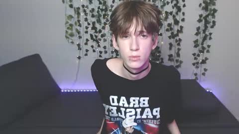 slutkai online show from 10.19.25