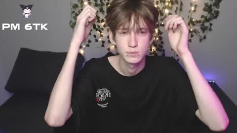 slutkai online show from 10.22.25