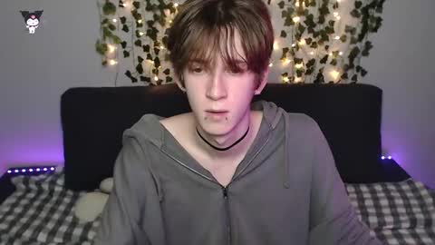 slutkai online show from 11.21.25