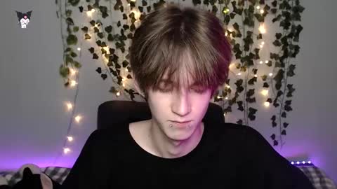 slutkai online show from 11.22.25