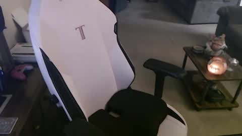 Snapshot of kait331 chatting on 11.07.25 Camprincess331 online show from 11.07.25