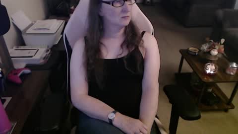 Snapshot of kait331 chatting on 11.14.25 Camprincess331 online show from 11.14.25