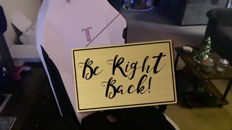 Snapshot of kait331 chatting on 12.14.25 Camprincess331 online show from 12.14.25