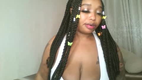 Snapshot of kakey_love chatting on 01.04.25 kakey love online show from 01.04.25