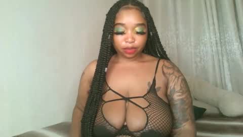Snapshot of kakey_love chatting on 01.21.25 kakey love online show from 01.21.25