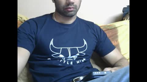 Vicky online show from 03.05.25