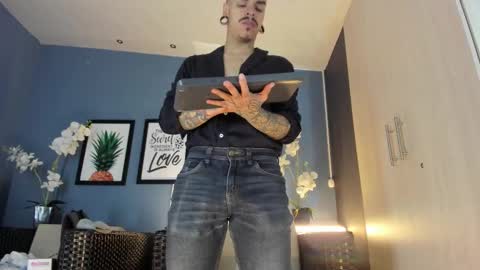 Kale online show from 11.23.25