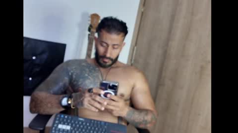 Snapshot of kaleth_price chatting on 03.03.25 Kaleth Price online show from 03.03.25