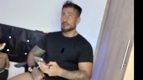 Snapshot of kaleth_price chatting on 03.10.25 Kaleth Price online show from 03.10.25