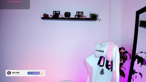 Kali Ka Please help me with your thumbs up its important   dont forget my birthday on October 26 online show from 11.16.25