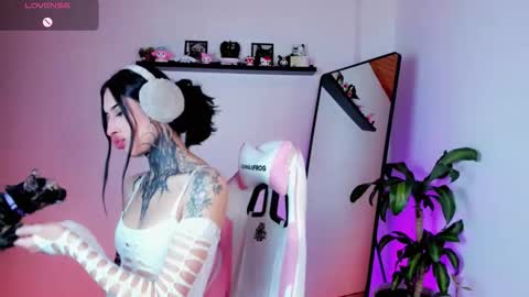 Kali Ka Please help me with your thumbs up its important   dont forget my birthday on October 26 online show from 03.20.26