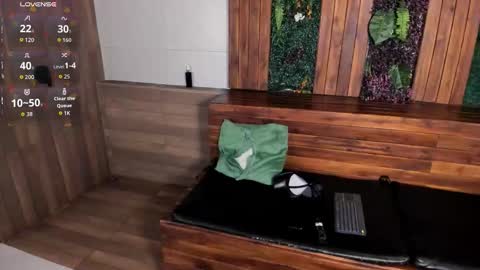 Snapshot of kamal_wolff chatting on 02.18.26 jhon online show from 02.18.26