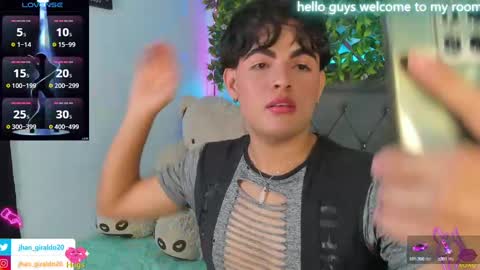 Snapshot of kami_22 chatting on 01.22.25 camilo  independent model online show from 01.22.25