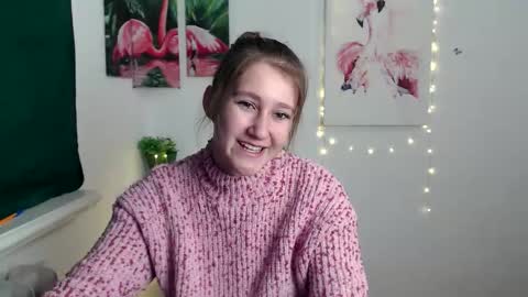 Snapshot of kamilla_love_ chatting on 10.01.25 kamilla_love_ online show from 10.01.25