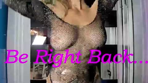 Snapshot of kamillasporty chatting on 02.24.25 KamillaSporty online show from 02.24.25