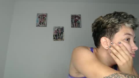 Snapshot of kammy_cami chatting on 01.05.26 kammy y camila online show from 01.05.26