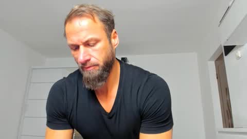 Kane OF strongkane online show from 02.04.25