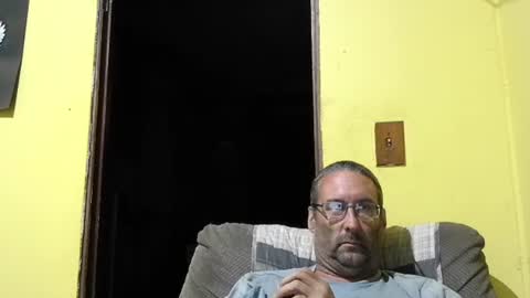 Snapshot of kansasfarmer1 chatting on 10.09.25 kansasfarmer1 online show from 10.09.25