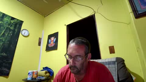 Snapshot of kansasfarmer1 chatting on 10.16.25 kansasfarmer1 online show from 10.16.25