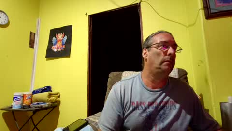 Snapshot of kansasfarmer1 chatting on 10.19.25 kansasfarmer1 online show from 10.19.25