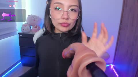 Snapshot of kaori_moon_ chatting on 10.17.25 Hanny online show from 10.17.25