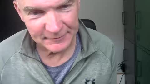 Snapshot of kapitein_rob chatting on 09.30.25 Robbie online show from 09.30.25