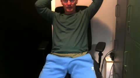 Robbie online show from 04.08.26