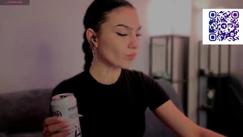 kara_life online show from 04.27.26