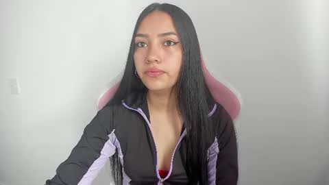 karely_sweet_ online show from 06.29.26