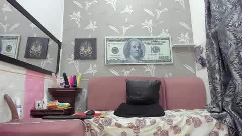 Karen online show from 12.06.24