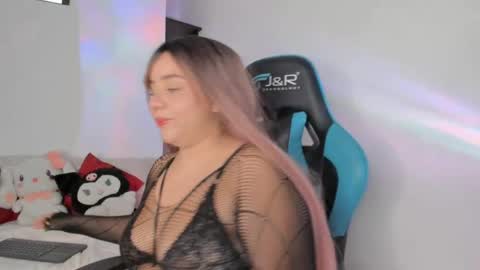 kariina_wong online show from 06.03.26
