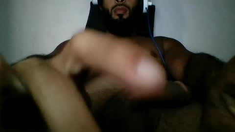 Snapshot of karim69tkt chatting on 06.27.26 karim69tkt online show from 06.27.26