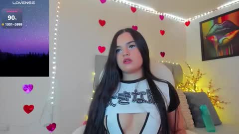 Snapshot of karin_grey69 chatting on 12.21.25 Karin online show from 12.21.25