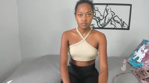 Snapshot of karina_lopez7 chatting on 10.06.25 karina_lopez7 online show from 10.06.25