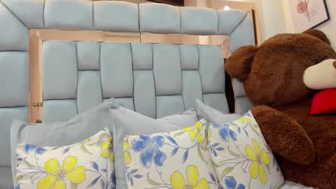 Karina online show from 11.20.25