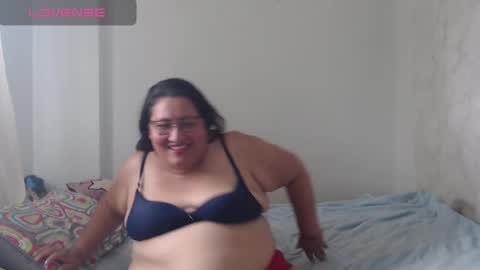 Snapshot of karina_turbay chatting on 12.17.24 Karina online show from 12.17.24